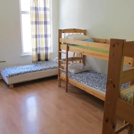 卡乌普梅赫管理公寓 * 塔林