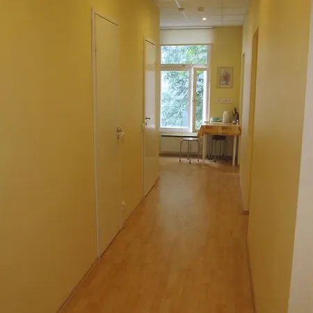 Flatmanagement Kaupmehe 아파트 *